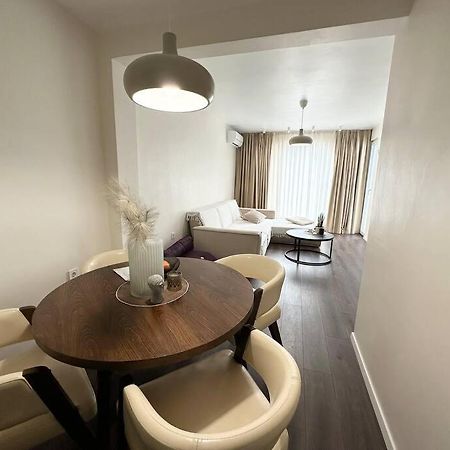 New Luxury Furnished Apartment - Beach, Varna Center & Fast Wi-Fi Zewnętrze zdjęcie