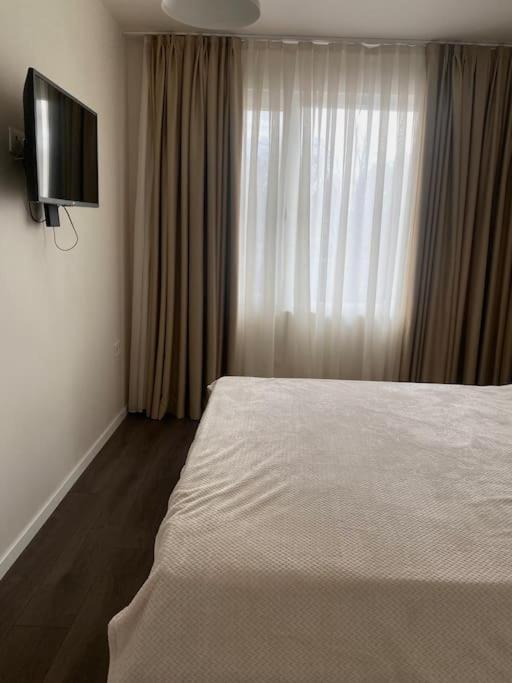 New Luxury Furnished Apartment - Beach, Varna Center & Fast Wi-Fi Zewnętrze zdjęcie