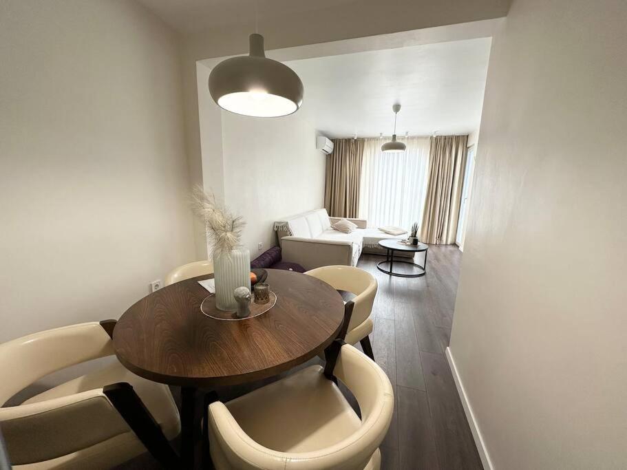 New Luxury Furnished Apartment - Beach, Varna Center & Fast Wi-Fi Zewnętrze zdjęcie