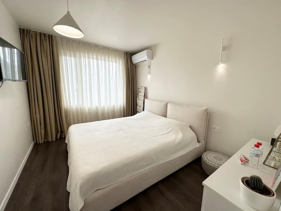 New Luxury Furnished Apartment - Beach, Varna Center & Fast Wi-Fi Zewnętrze zdjęcie