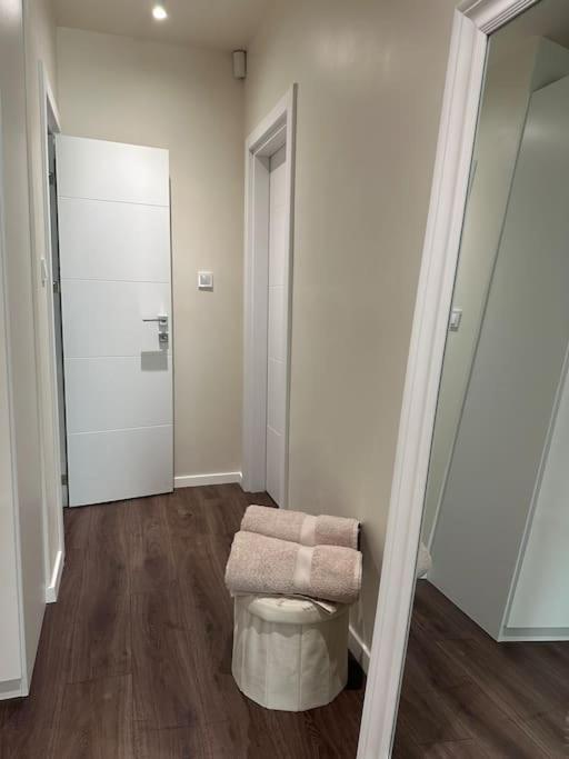 New Luxury Furnished Apartment - Beach, Varna Center & Fast Wi-Fi Zewnętrze zdjęcie